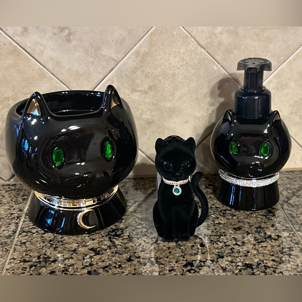 NEW Halloween 2024 Black Cat Bath & Body Works Candle Holder Wallflower Soap Lot